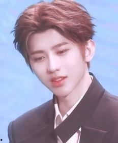 蔡徐坤爆料直播间视频,独家爆料幕后故事  第2张 蔡徐坤爆料直播间视频,独家爆料幕后故事  第2张