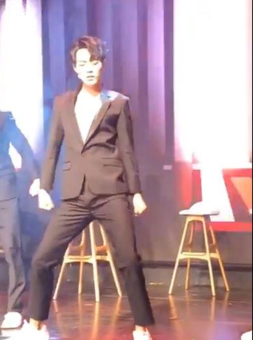 肖战爆料跳舞是哪一期视频,舞蹈魅力瞬间,揭秘哪一期视频让他舞动心弦