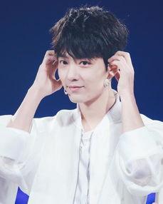 肖战爸爸爆料了吗视频在线观看,揭秘明星家庭幕后故事  第2张 肖战爸爸爆料了吗视频在线观看,揭秘明星家庭幕后故事  第2张