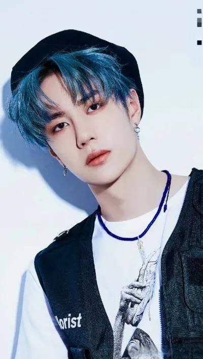 吃瓜娱乐爆料王一博事件,吃瓜群众热议,真相究竟如何?  第1张 吃瓜娱乐爆料王一博事件,吃瓜群众热议,真相究竟如何?  第1张